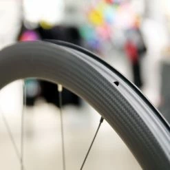 SMParts. Force 45 TLR 3K Twill Weave X DT SWISS 370 Track 20/24 Loch Laufradsatz 10 SMParts. Force 45 TLR 3K Twill Weave X DT SWISS 370 Track 20/24 Loch Laufradsatz -Cyclocross Verkaufsgeschäft 31019 SMP 3K DT 370 LRS 4