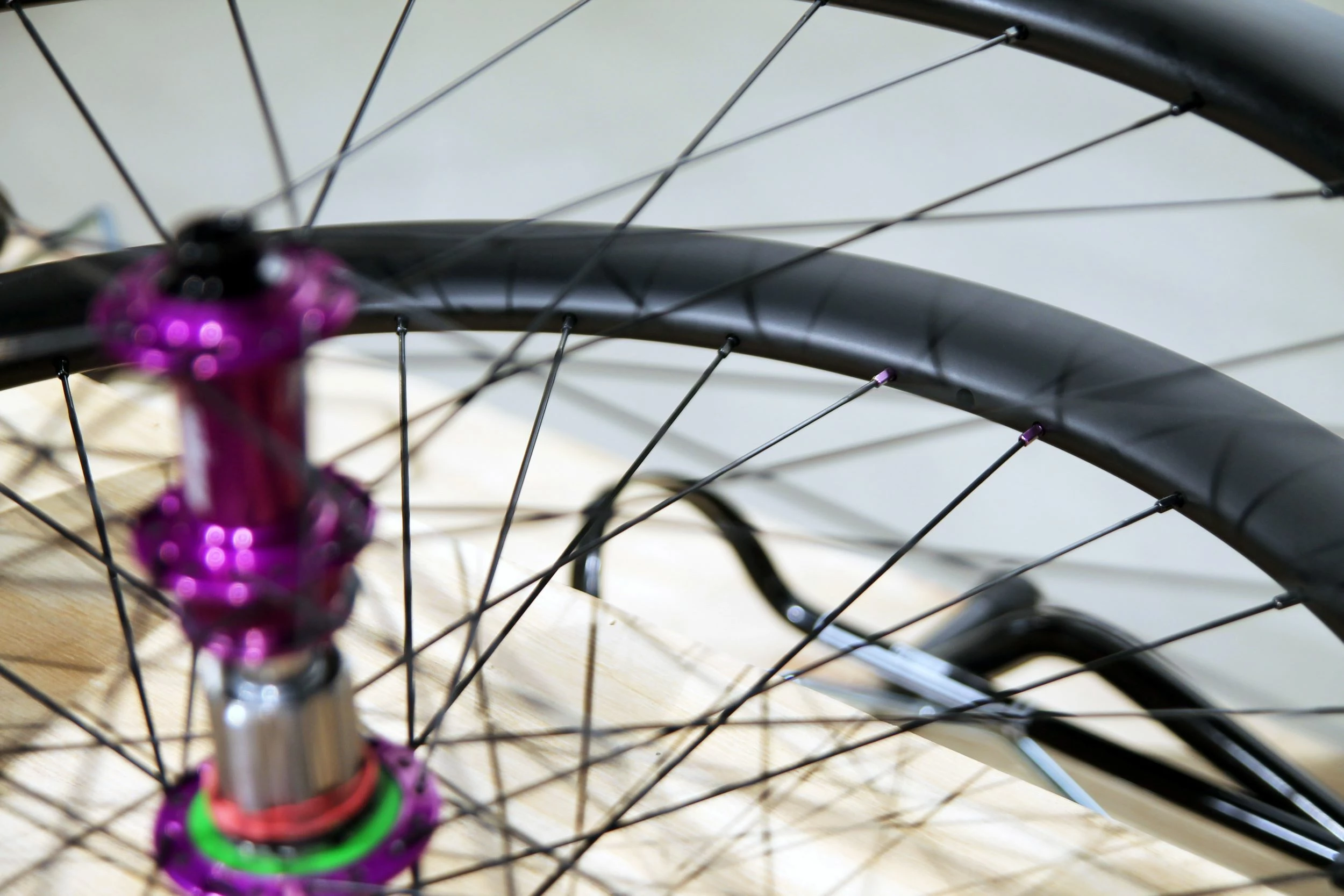 SMParts. Force 45 TLR UD Matt X HOPE RS4 Road 24/24 Loch Laufradsatz, Lila 2 SMParts. Force 45 TLR UD Matt X HOPE RS4 Road 24/24 Loch Laufradsatz, Lila – Bild 2