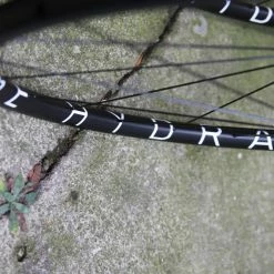 H+Son THE HYDRA X SwiftArt. Boost Track Laufradsatz 32 Loch 13 H+Son THE HYDRA X SwiftArt. Boost Track Laufradsatz 32 Loch -Cyclocross Verkaufsgeschäft H Son Hydra LRS 5