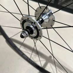 H+Son Archetype X DT-Swiss 370 Track Naben Laufradsatz - Anodized Grey 20/24Loch -Cyclocross Verkaufsgeschäft H Son Arche DT370 LRS Grey 11