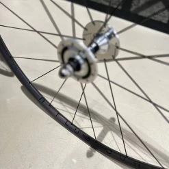 H+Son Archetype X DT-Swiss 370 Track Naben Laufradsatz - Anodized Grey 20/24Loch -Cyclocross Verkaufsgeschäft H Son Arche DT370 LRS Grey 7