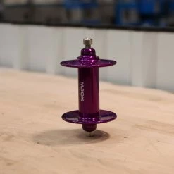 MACK HUBS Superlight Track Vorderrad Nabe Hochflansch - Farbig 9 MACK HUBS Superlight Track Vorderrad Nabe Hochflansch - Farbig -Cyclocross Verkaufsgeschäft MACK HF VR Nabe Lila 3