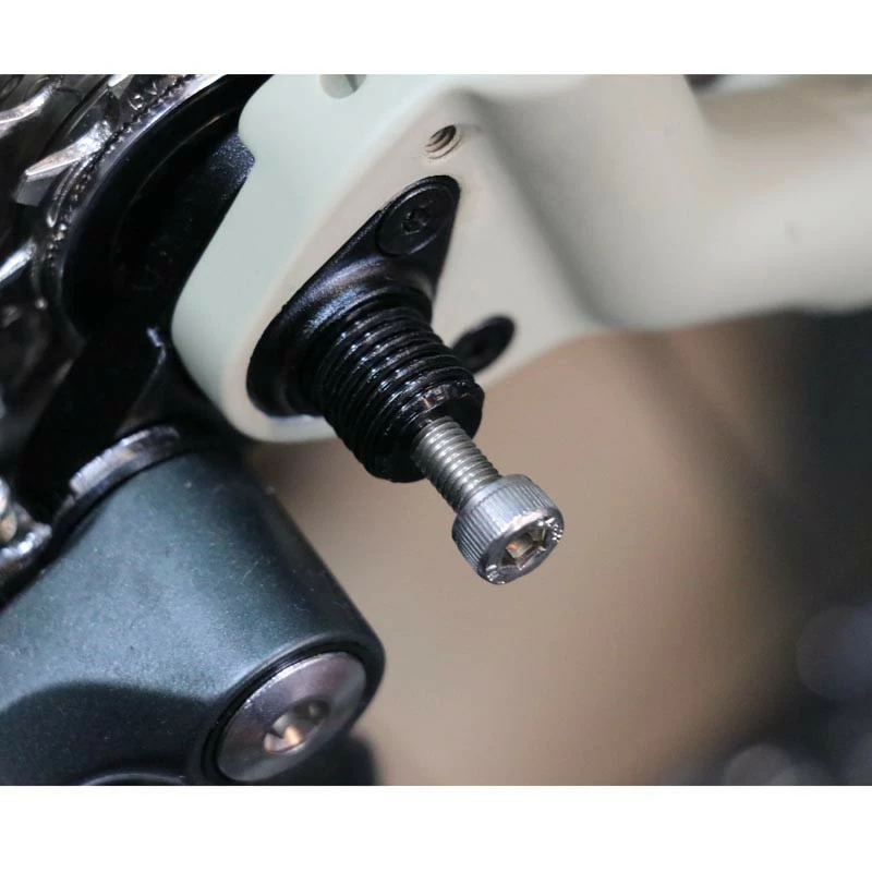 Minoura Davos Steckachse Vorne - Rack Mount 12x100mm 2 Minoura Davos Steckachse Vorne - Rack Mount 12x100mm – Bild 2