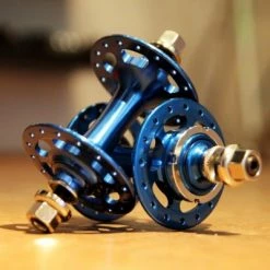 SMParts. SM-Parts Track Hochflansch Vorderradnabe -Cyclocross Verkaufsgeschäft smp track hub blue 3