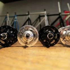 SMParts. SM-Parts Track Hochflansch Vorderradnabe -Cyclocross Verkaufsgeschäft smp track set 7