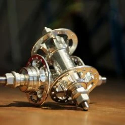 Spike Track Hochflansch Vorderradnabe 17 Spike Track Hochflansch Vorderradnabe -Cyclocross Verkaufsgeschäft spike track hubs silver